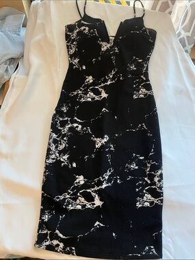 Charlotte Russe Black and White Marble Print Midi Dress